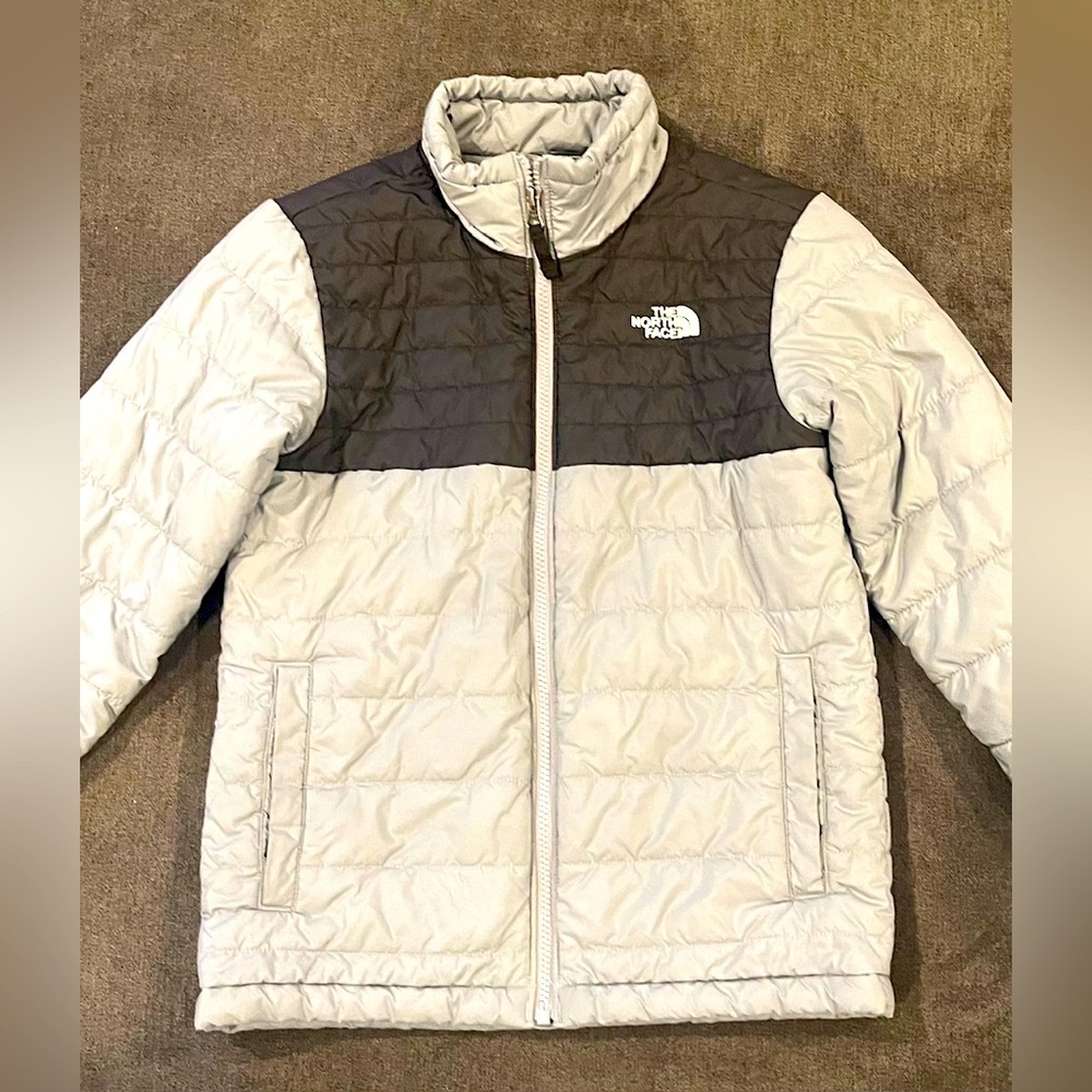 *Mint Condition* North Face Boys Youth Size M 10/12 Bubble Jacket Silver/Black.